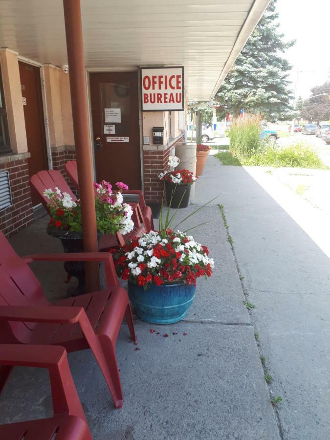 Liberty Inn Bowmanville Extérieur photo
